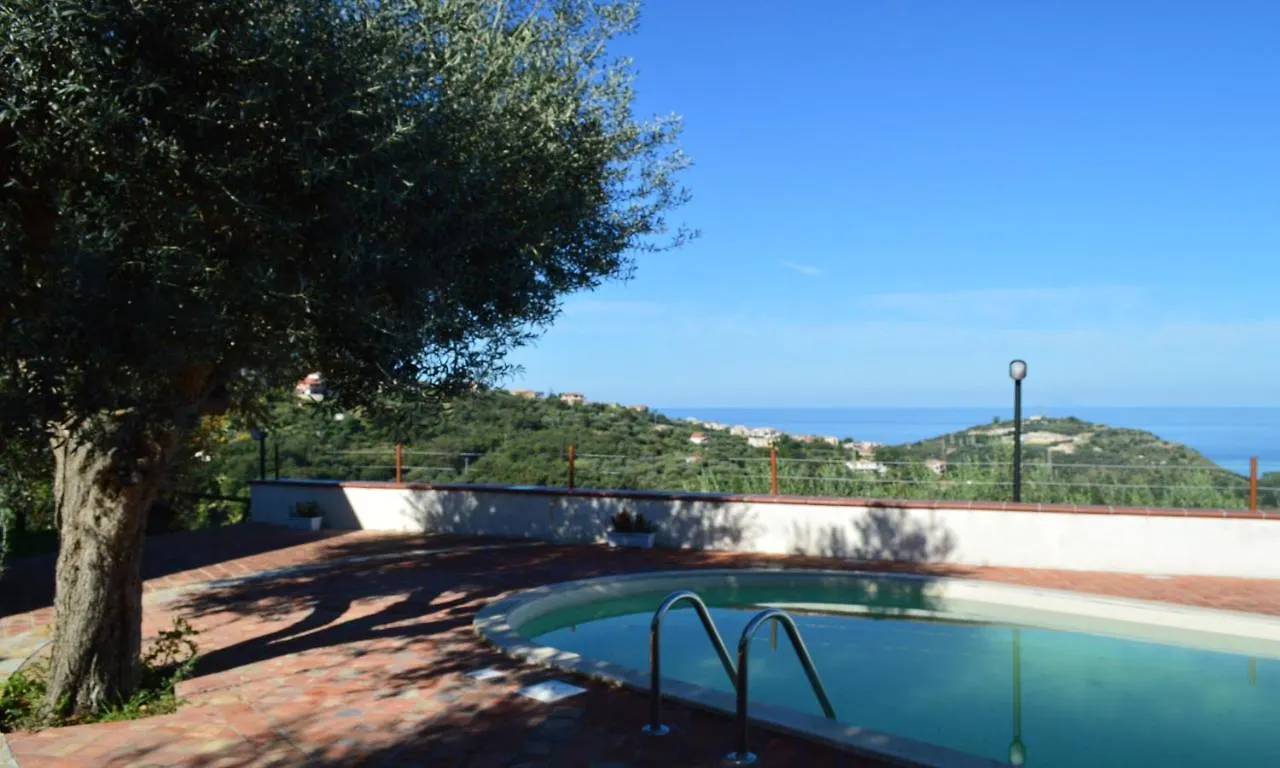 Villa Alessandra Residence Capo dʼOrlando Aparthotel